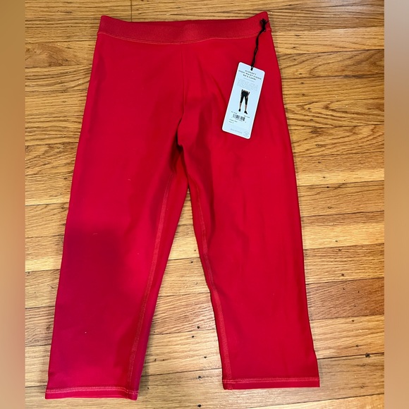 ALO Yoga Pants - NWT Alo Alosoft High-Waist Iconic 90's Capri Pants Size Small